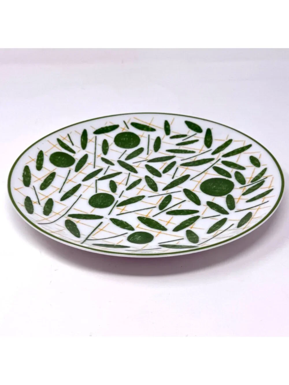 Hermes Round Porcelain A Walk In The Garden Set of 2 Dessert Plates